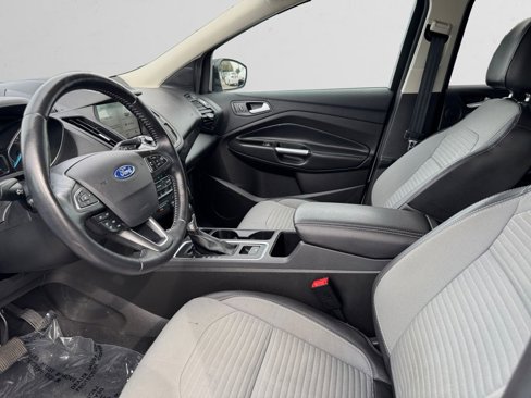 Used 2017 Ford Escape Titanium image 11