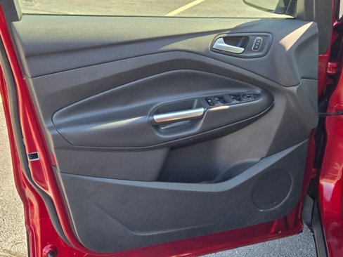 Used 2018 Ford Escape SE image 18