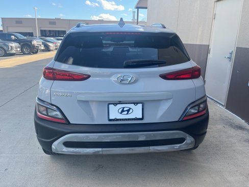 Certified 2022 Hyundai Kona SEL w/ Cargo Package image 3