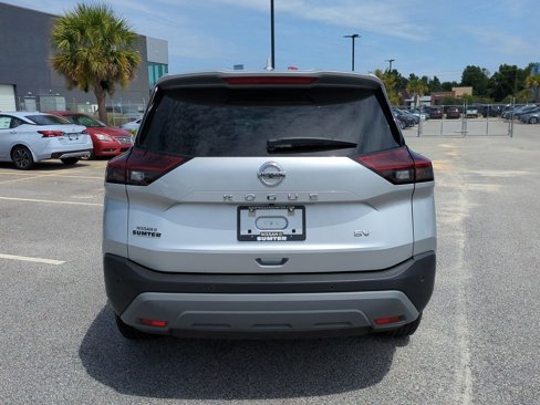 Used 2021 Nissan Rogue SV image 5
