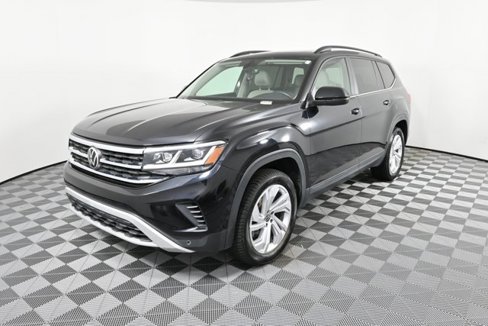 Used 2021 Volkswagen Atlas SE w/ Panoramic Sunroof Package image 2