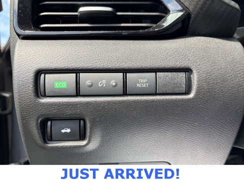 Used 2021 Nissan Sentra SV image 17