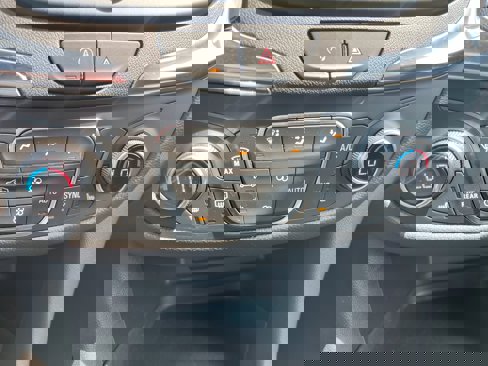 Used 2022 Chevrolet Equinox LT image 23
