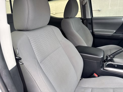 Used 2019 Toyota Tacoma SR5 image 18