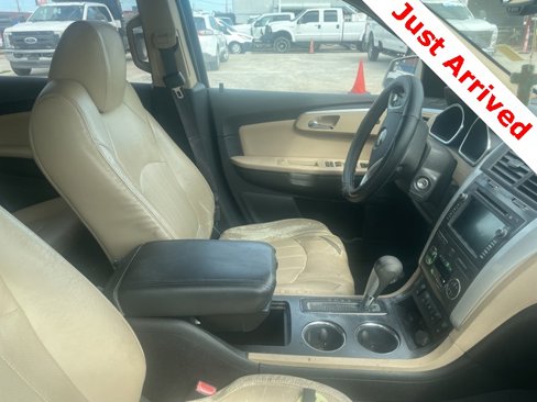 Used 2011 Chevrolet Traverse LTZ image 10