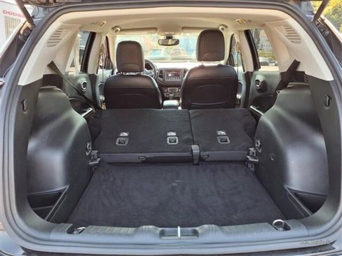 Certified 2018 Jeep Compass Latitude w/ Popular Equipment Group image 26