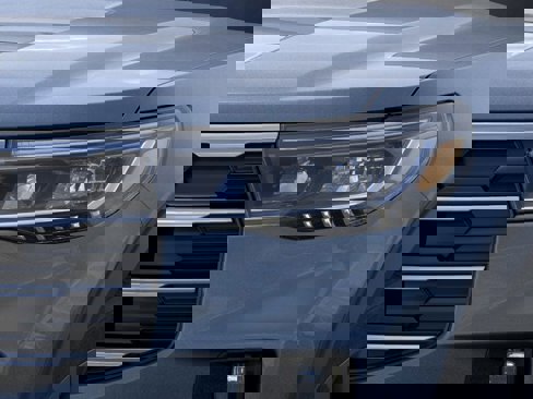 New 2025 Ford Explorer Active image 18