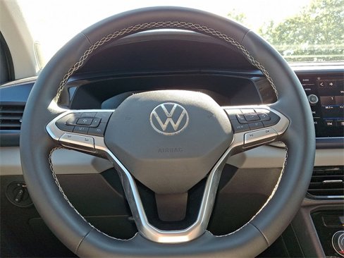 Used 2023 Volkswagen Taos SE image 21