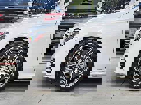 Used 2018 Mercedes-Benz E 300 image 6