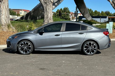 Used 2019 Chevrolet Cruze Premier w/ Sun And Sound Package image 7