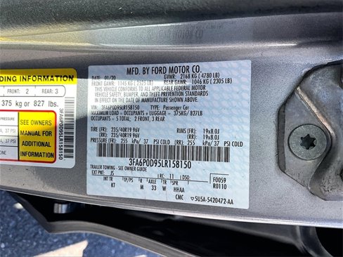 Used 2020 Ford Fusion Titanium image 34