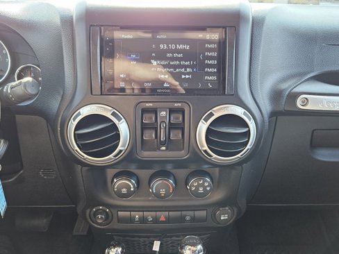 Used 2013 Jeep Wrangler Unlimited Sahara w/ Trailer Tow Group image 8