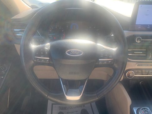 Used 2020 Ford Escape SEL image 18