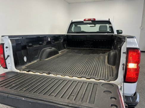 Used 2018 Chevrolet Silverado 1500 W/T w/ Trailering Package image 6