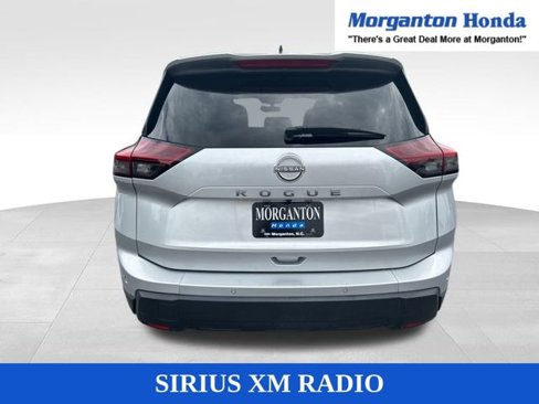 Used 2024 Nissan Rogue S image 8