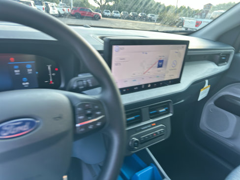 New 2025 Ford Maverick XLT image 11