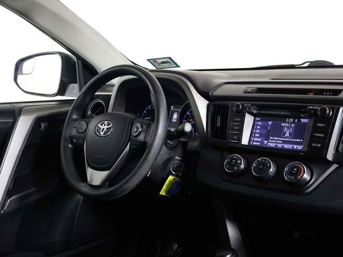 Used 2017 Toyota RAV4 LE image 23