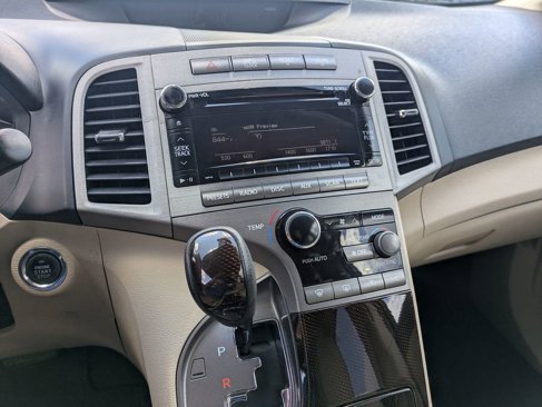 Used 2011 Toyota Venza image 22