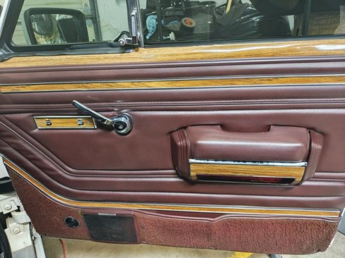Used 1989 Jeep Grand Wagoneer image 27