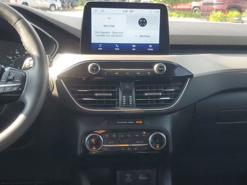 Used 2022 Ford Escape SEL image 30