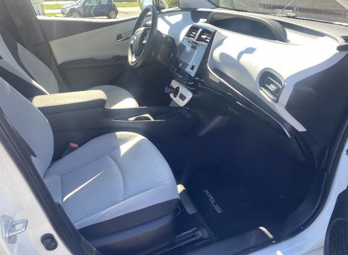 Used 2016 Toyota Prius Two image 8