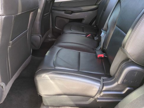 Used 2017 Ford Explorer XLT w/ Equipment Group 202A image 24
