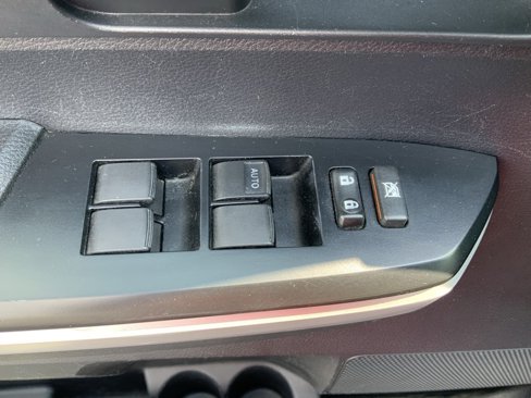 Used 2014 Toyota Tundra SR5 w/ TRD Off Road Package image 22