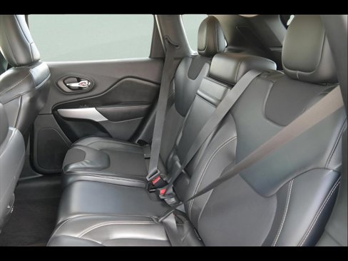 Used 2018 Jeep Cherokee Latitude Plus w/ Cold Weather Group image 6