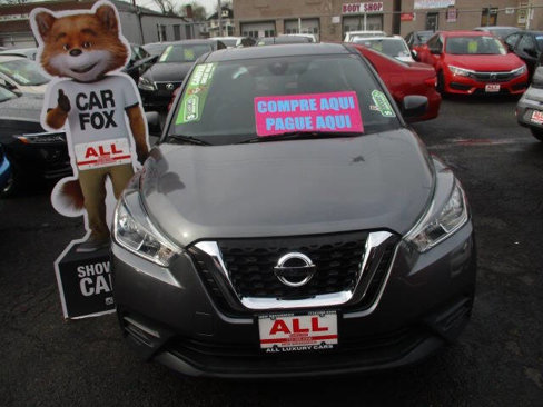 Used 2020 Nissan Kicks SV image 1