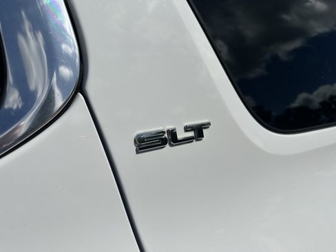Used 2018 GMC Acadia SLT image 10