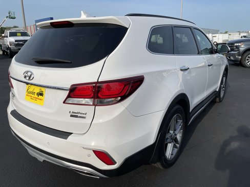 Used 2017 Hyundai Santa Fe Limited image 8