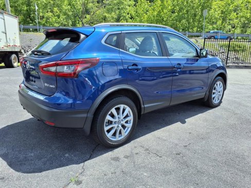 Used 2022 Nissan Rogue Sport SV w/ Technology Package image 5