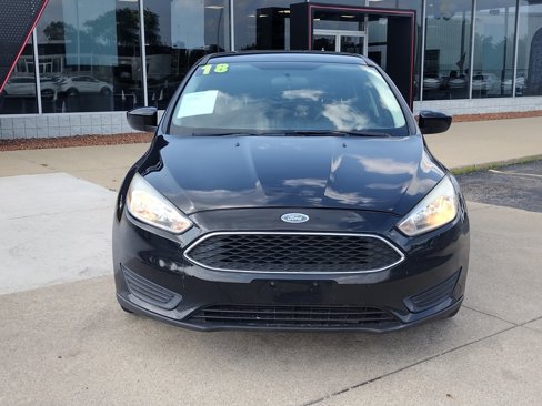 Used 2018 Ford Focus SE image 9