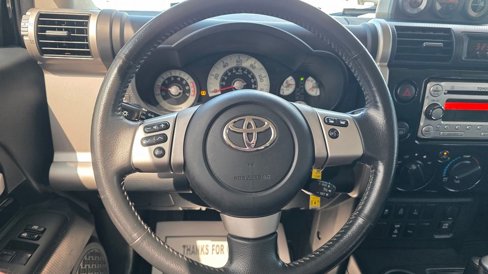 Used 2013 Toyota FJ Cruiser 4WD image 27