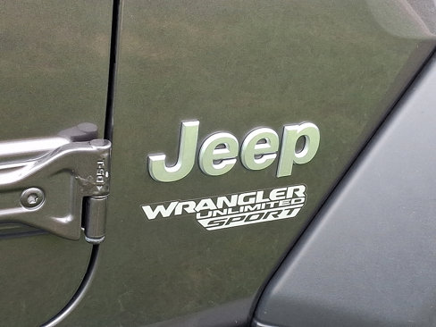 Used 2019 Jeep Wrangler Unlimited Sport S image 3