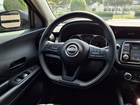New 2025 Nissan Kicks Play S image 13