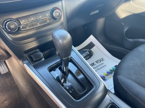 Used 2016 Nissan Sentra S image 37