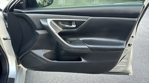 Used 2017 Nissan Altima 2.5 SV image 25