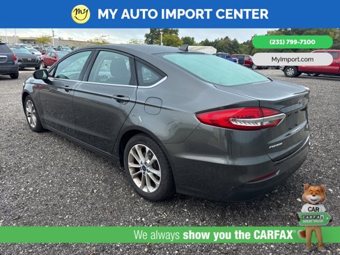 Used 2019 Ford Fusion SE image 4