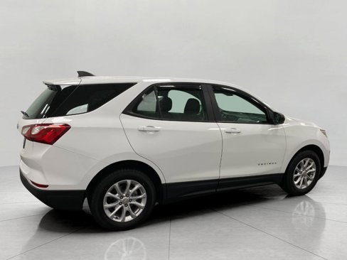 Used 2020 Chevrolet Equinox LS image 3