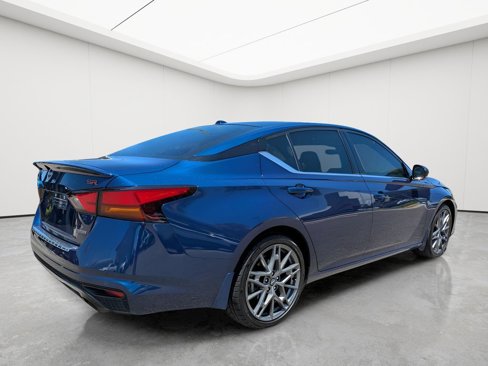 Used 2023 Nissan Altima 2.0 SR image 7