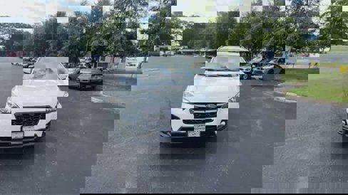 Used 2019 Subaru Crosstrek 2.0i Premium image 3