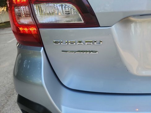 Used 2019 Subaru Outback 2.5i Limited image 8