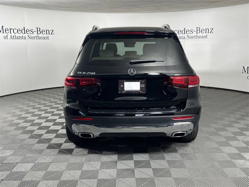 Certified 2023 Mercedes-Benz GLB 250 image 6