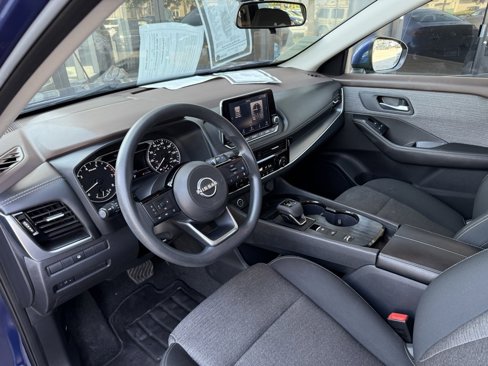 Used 2023 Nissan Rogue SV image 10