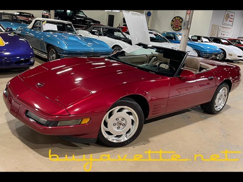 Used 1992 Chevrolet Corvette Convertible image 2