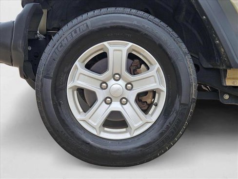 Certified 2022 Jeep Wrangler Sport S image 19