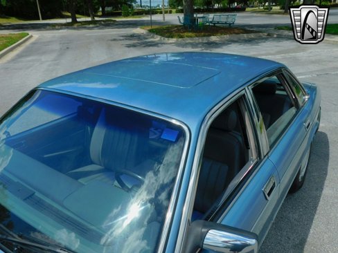 Used 1991 Jaguar XJ Vanden Plas image 10