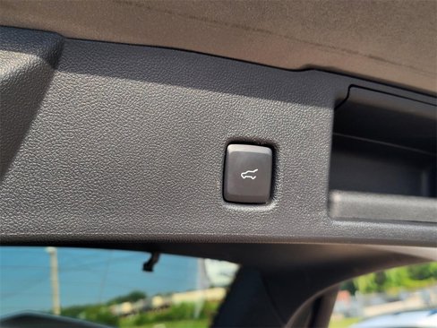 Used 2024 Ford Escape ST-Line image 8