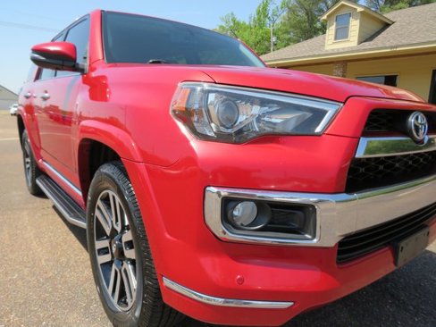 Used 2017 Toyota 4Runner Limited image 9